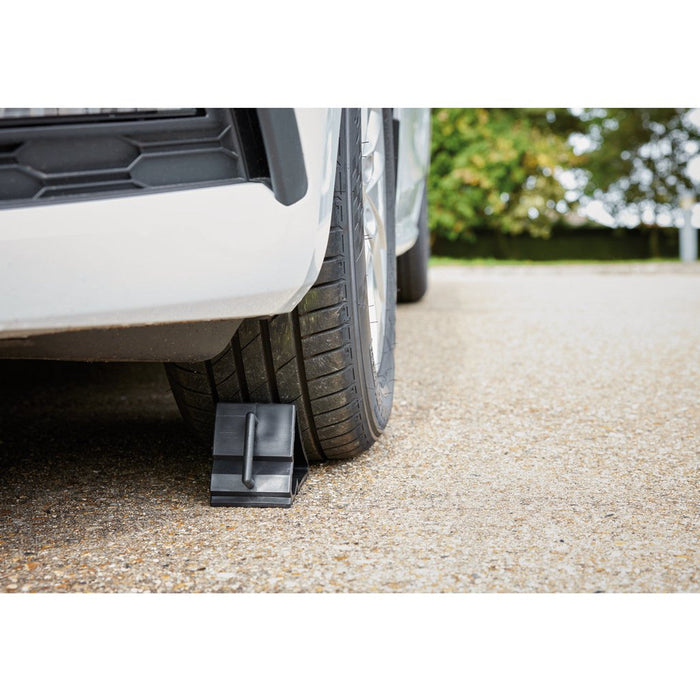 Draper Plastic Wheel Chocks - Pair