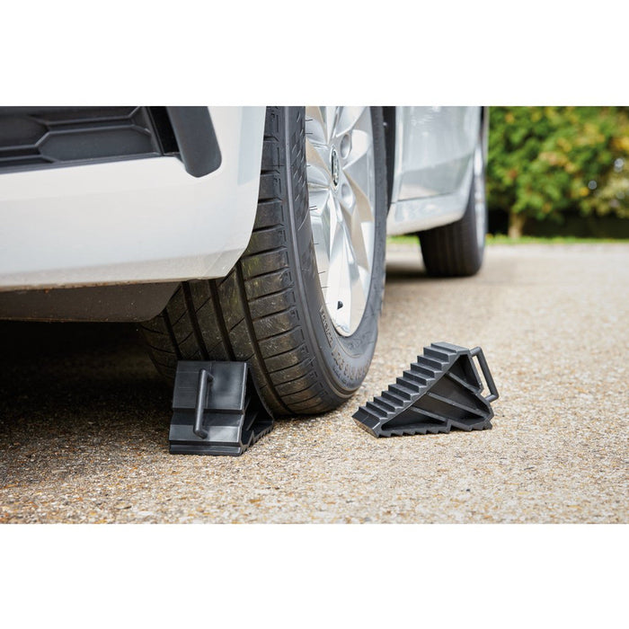 Draper Plastic Wheel Chocks - Pair